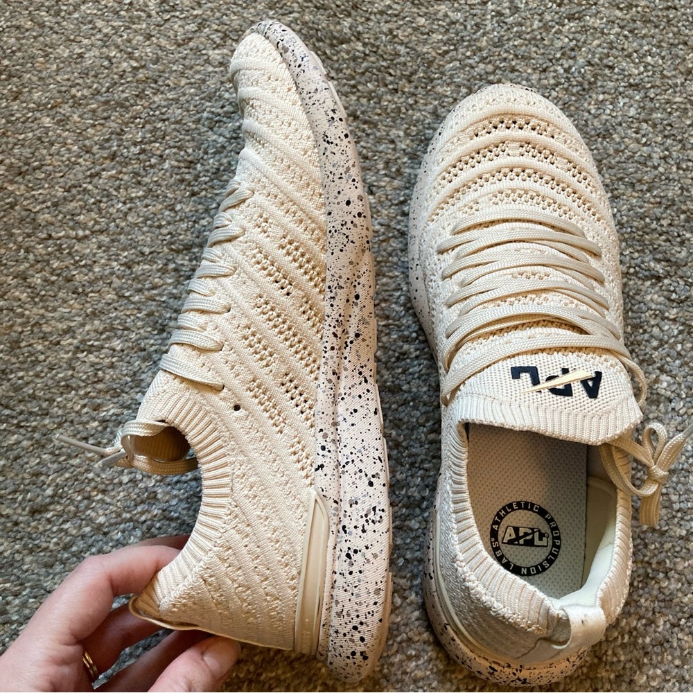 APL Techloom Wave Warm Silk/Black/Speckle Size 7.5